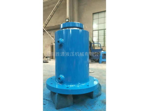 大型灋蘭(lan)油(you)缸